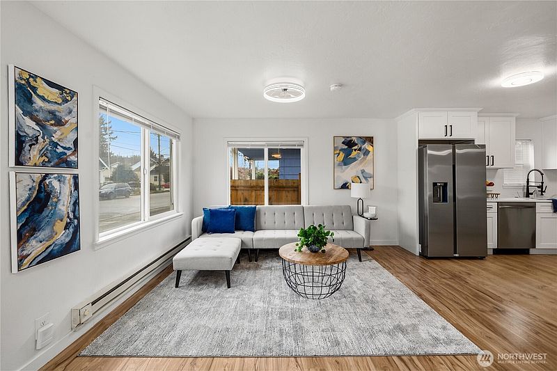 3rd image of 535 Morris Avenue S