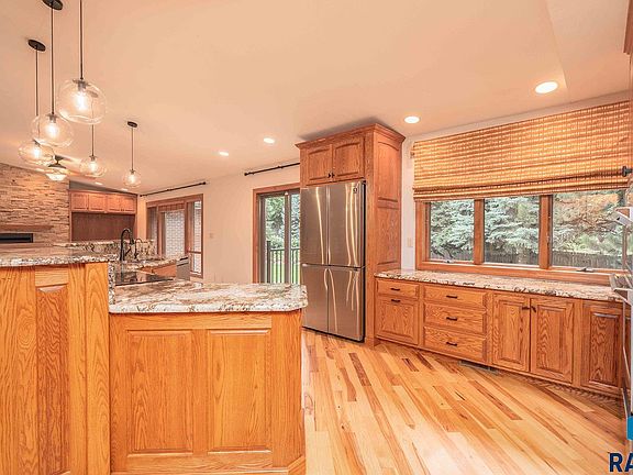 5th image of 1008 W Batcheller Ln