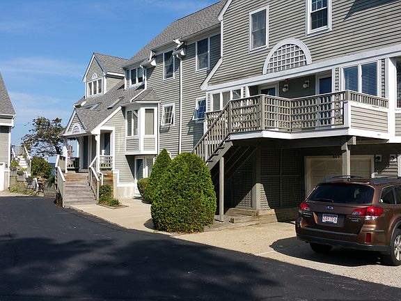 Garage for 601 is on Right