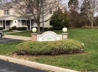 124 Sylvan Ave APT 18, Miller Place, NY 11764