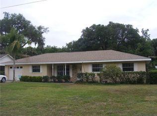 3928 Magnolia Dr, Leesburg, FL 34748