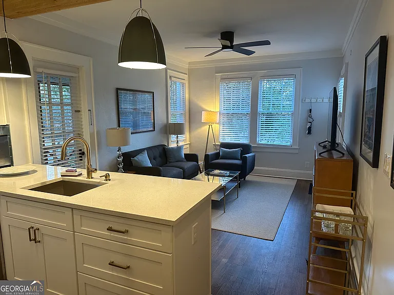 1136 Lanier Blvd NE — Photo 6