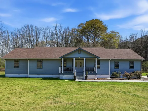 900 Stone Lea Trce, Oxford, GA 30054