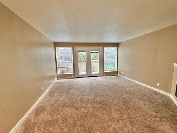 4th image of 12728 33rd Ave NE APT 106