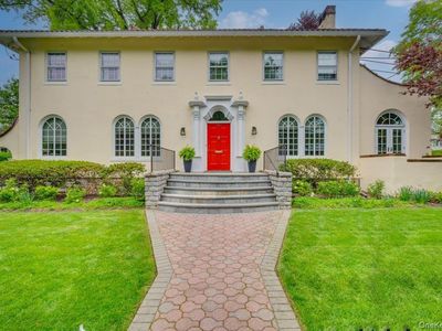 560 Pelhamdale Avenue, Pelham, NY, 10803