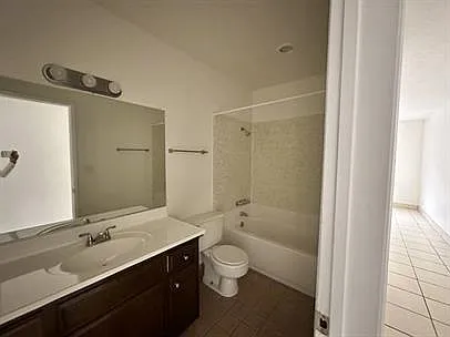 647 Olive Ave — Photo 17