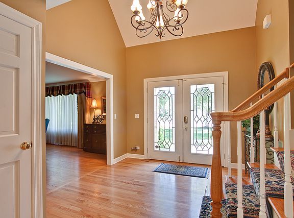 3rd image of 327 S Harrison Ct