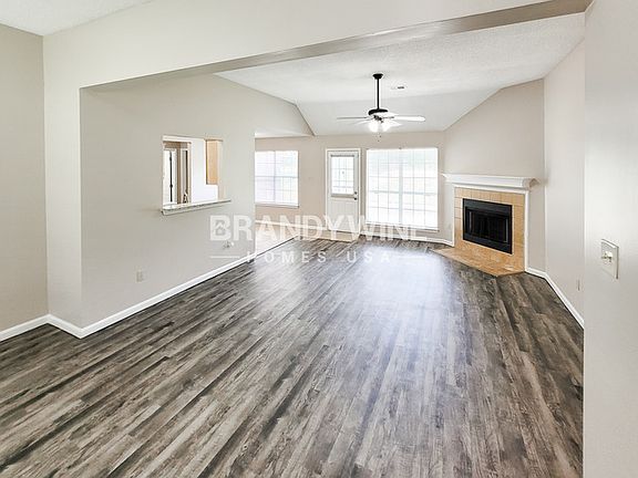 3rd image of 4330 Grand Cedar Ln