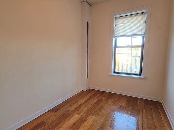 4th image of 27 Morton St #91
