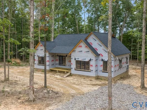 20 Holman Mill Rd, Farmville, VA 23901