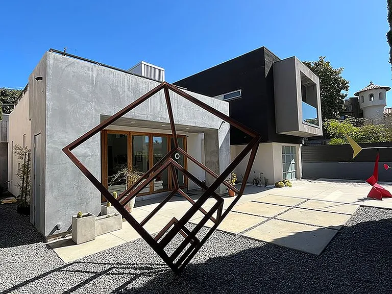 7339 Fay Ave — Photo 25