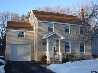 2309 Almeria Rd, Niskayuna, NY 12309