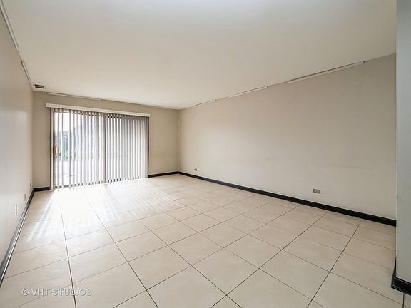 5th image of 1000 Bayside Dr Unit 112