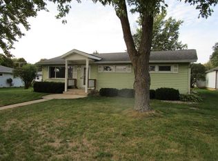 509 Hillcrest Dr, Waunakee, WI 53597