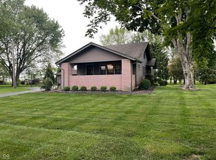 9467 N Michigan Rd, Fairland, IN 46126