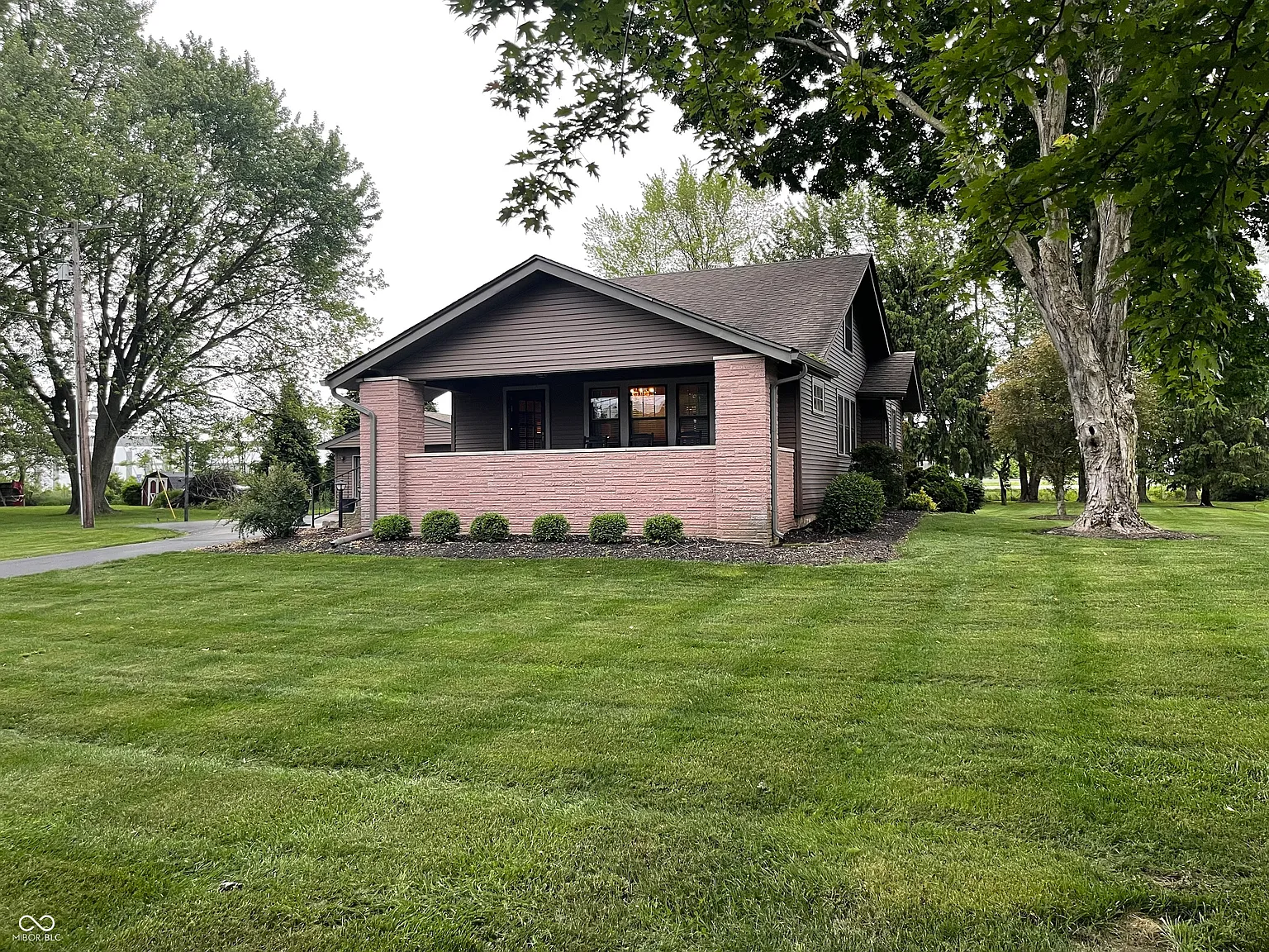 9467 N Michigan Rd photo 1