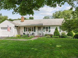 21 Merriman Rd, Wethersfield, CT 06109