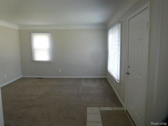 4th image of 501 N Minerva Ave