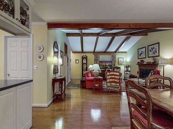 5th image of 639 Wildwood Dr