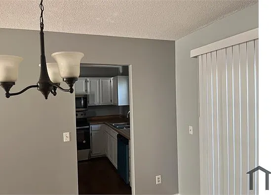 821 Winslow Way — Photo 9