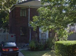 20696 Washtenaw St, Harper Woods, MI 48225