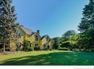 159 Robbins Rd, Thompson, CT 06277