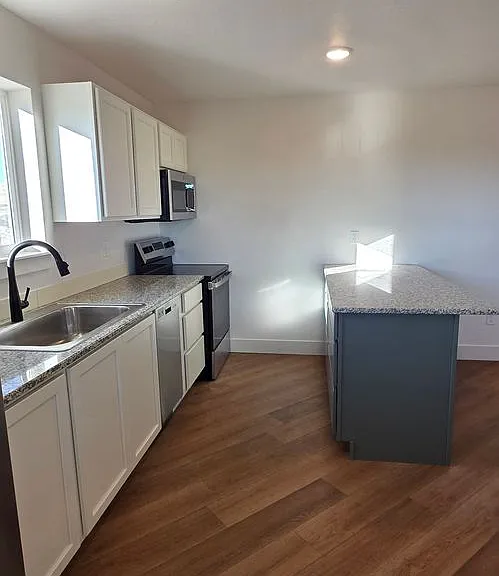 1026 Center Dr — Photo 8