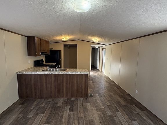 3rd image of 23 Amos Valley Dr