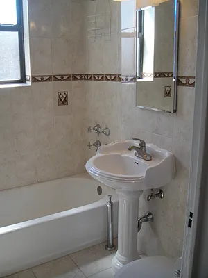 Rented by Hatuka Properties | media 33