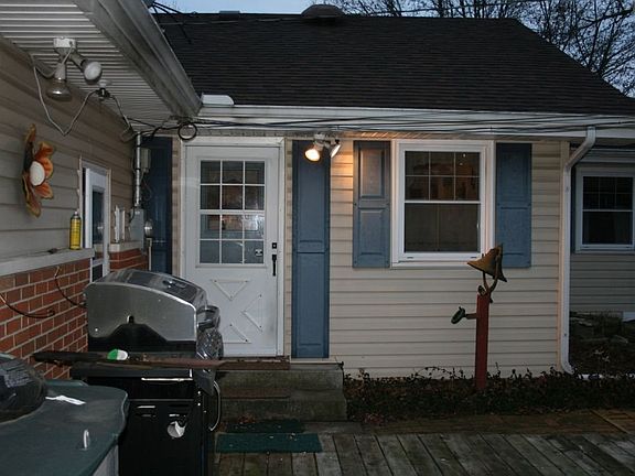 4th image of 1721 W Godfrey Ave