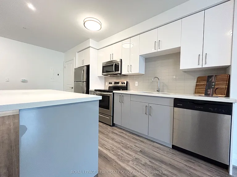 460 B Belmont Ave W #105 — Photo 8