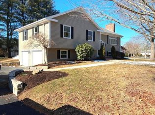 25 Strathmore Rd, Dartmouth, MA 02747