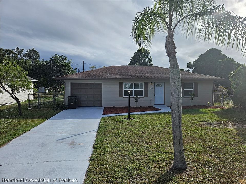 1st image of 112 E Washingtonia St