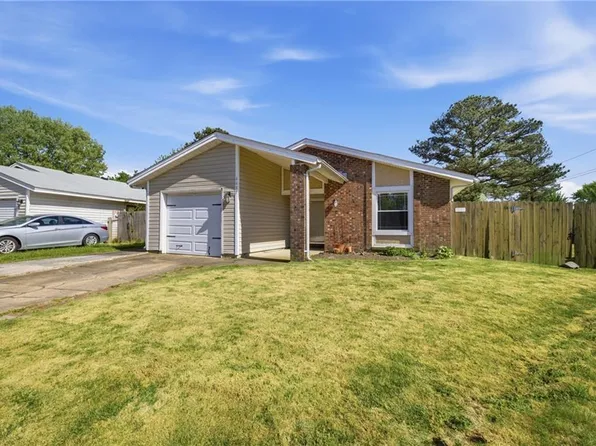 4487 Cherrywood Ln, Virginia Beach, VA 23453