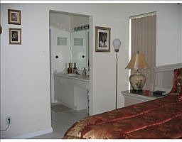 4th image of 21559 SW 87th Ct