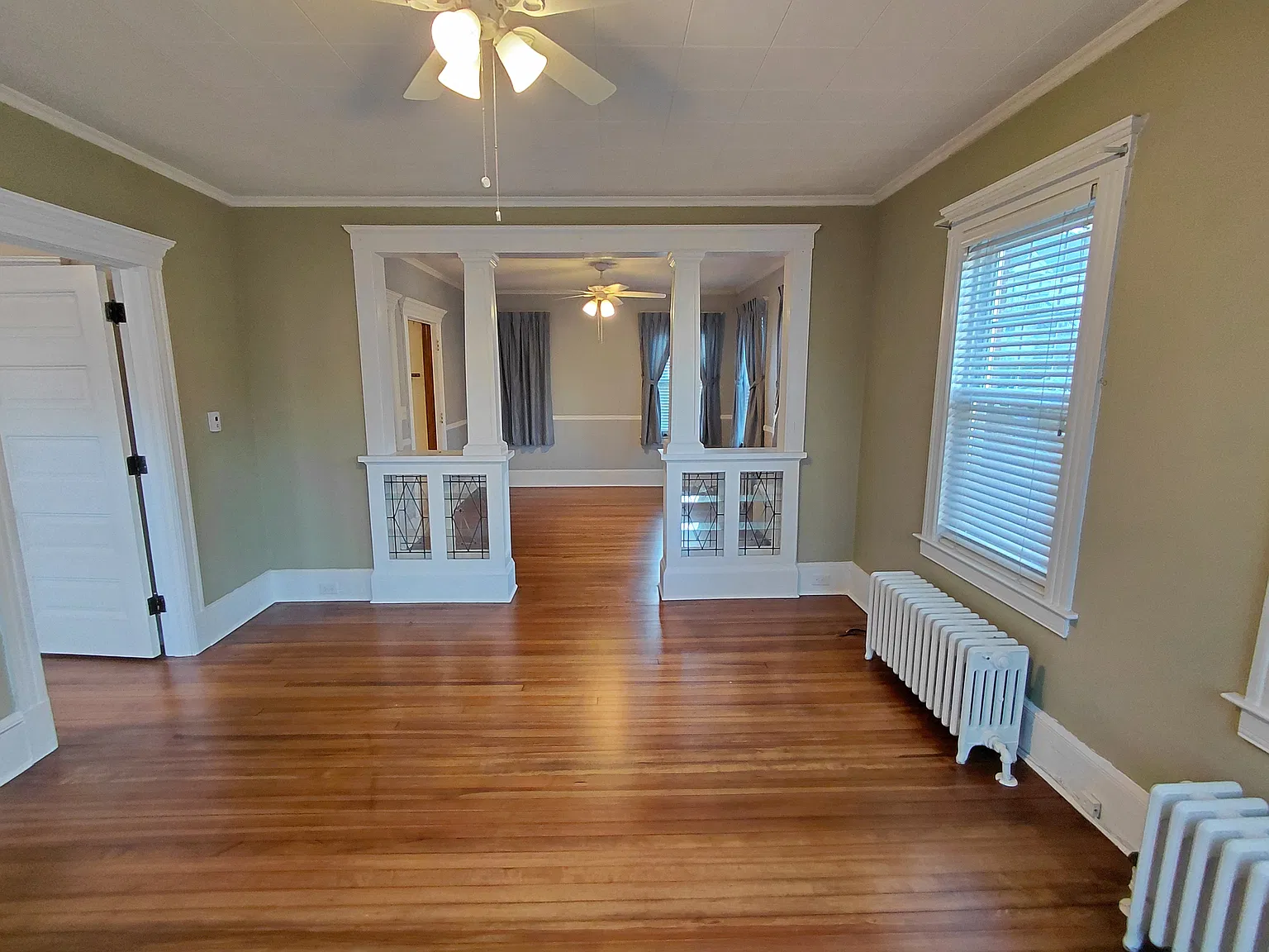 1 bed, 975 sqft, $1,400 — Photo 2