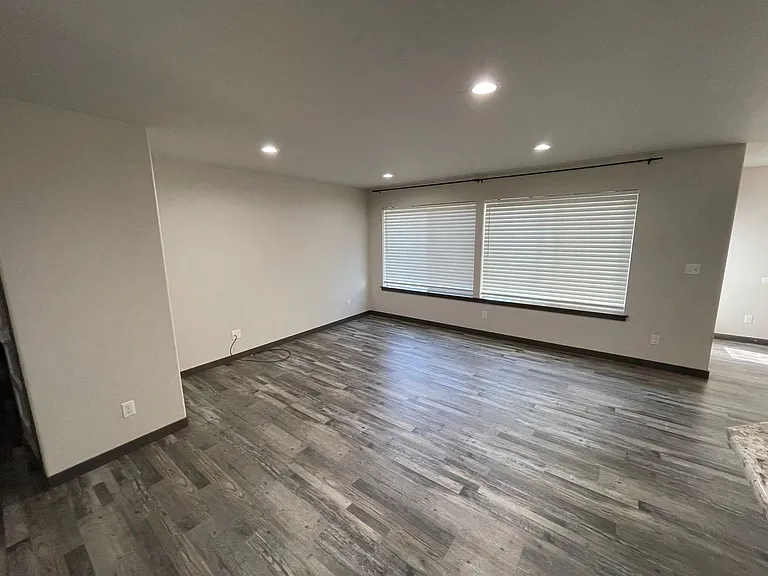 2525 El Mar St — Photo 16