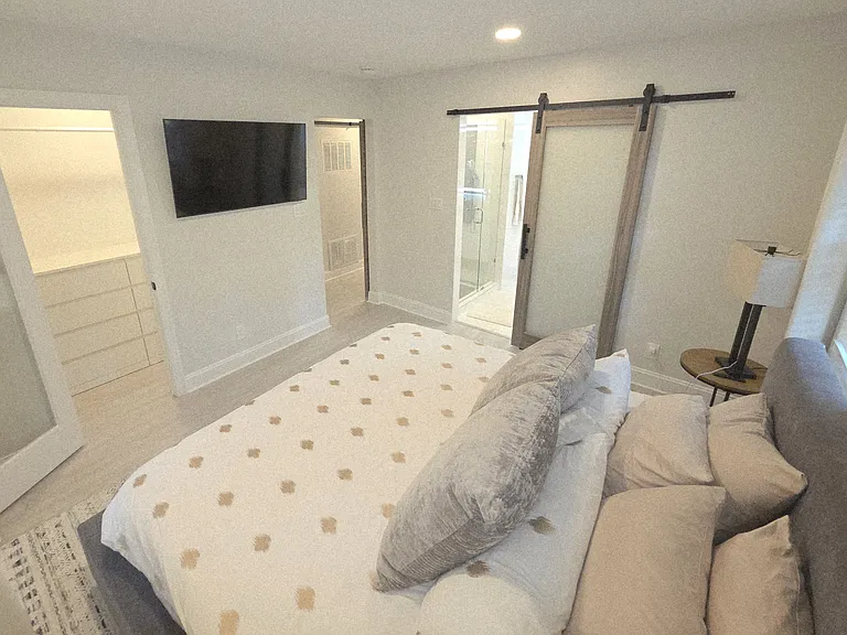 5009 Milford Rd — Photo 23