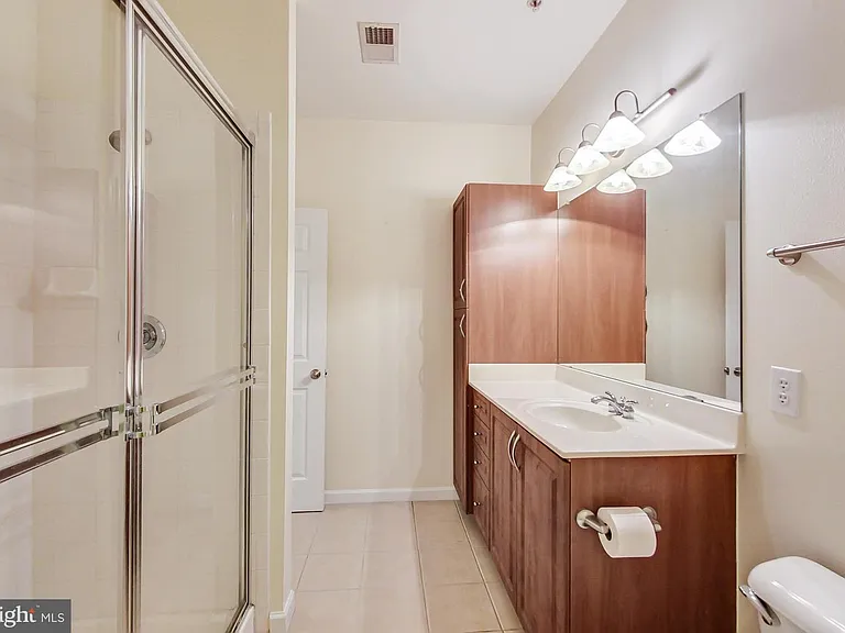 12958 Centre Park Cir #418 — Photo 10