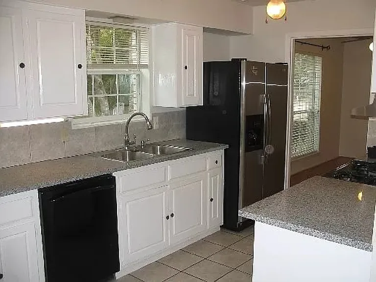 7016 Briarmeadow Dr — Photo 8