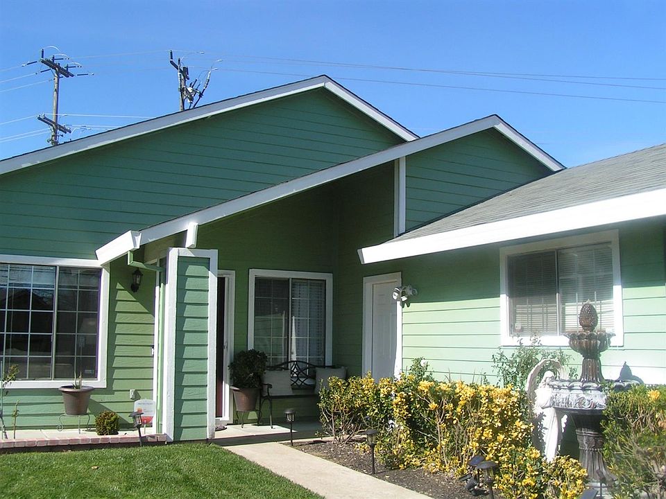 1st image of 5935 Woodglade Ave