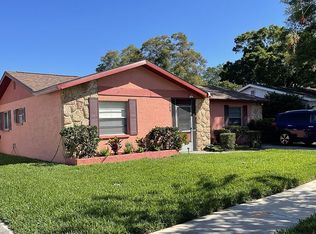 9109 107th Ave N, Seminole, FL 33777
