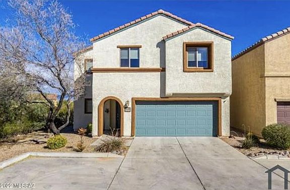 3rd image of 6058 S Hawks Hollow Ct