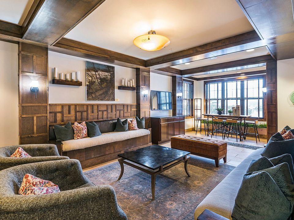 Club Room