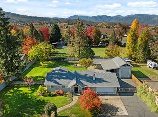 1610 Jasmine Ave, Medford, OR 97501