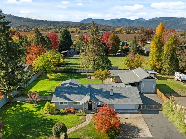 1610 Jasmine Ave, Medford, OR 97501