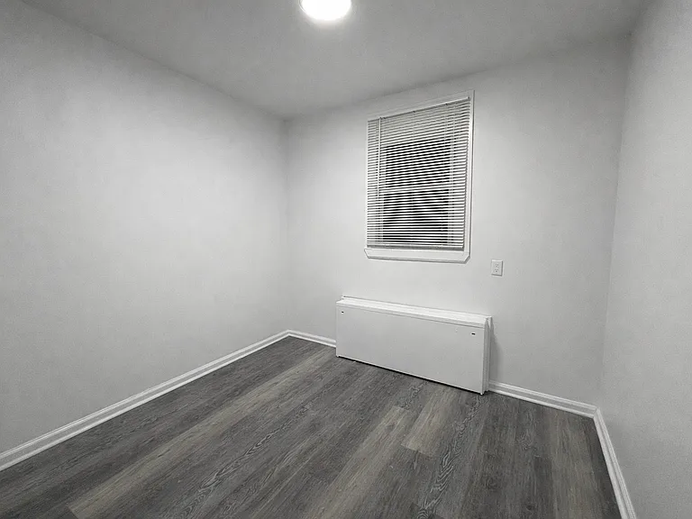 2062 E Stella St — Photo 11