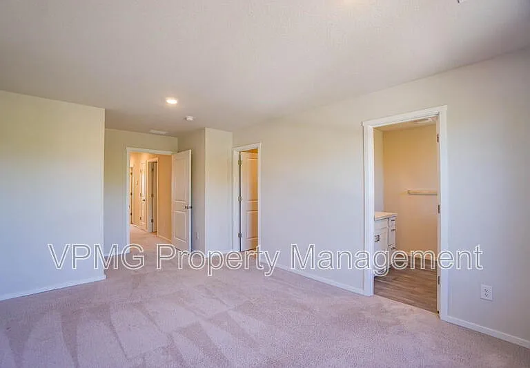2620 NE 117th Pl — Photo 28
