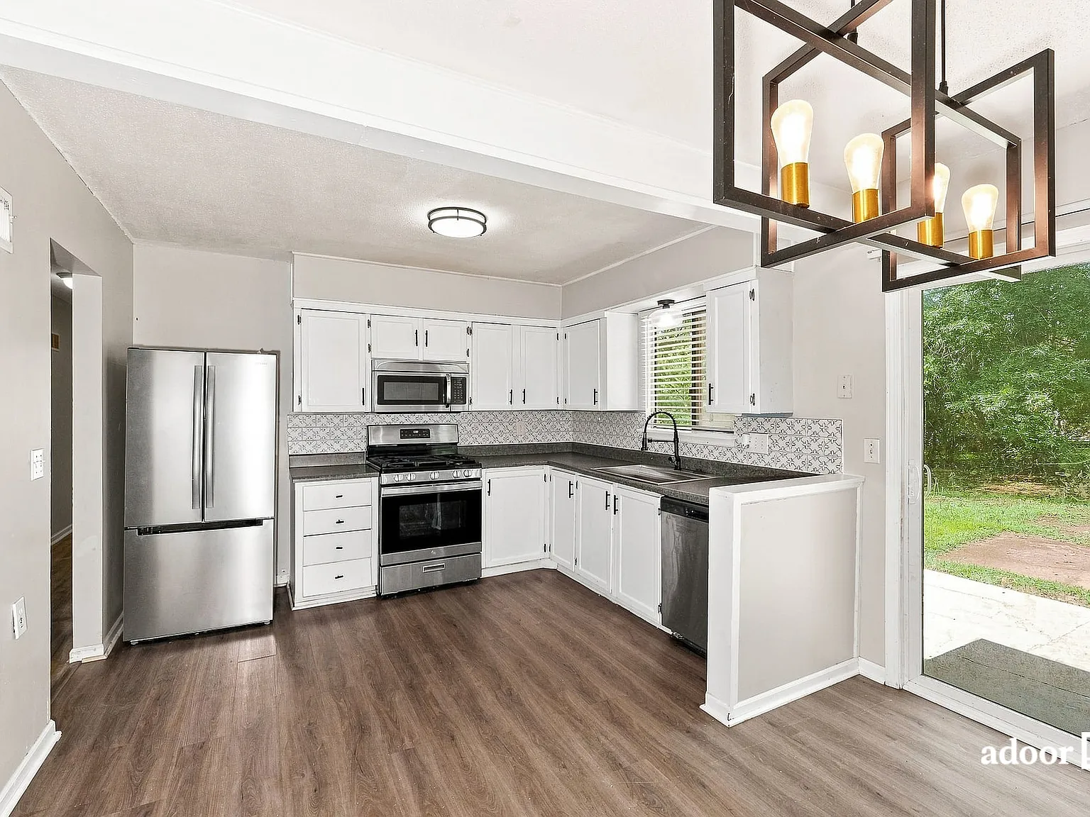 4 bed, 2.0 bath, 1273 sqft, $1,775 — Photo 3