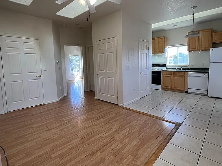 4545-4567 Morrison Rd — Photo 11